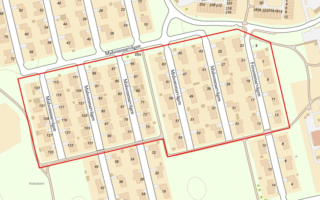 Kartbild över Försommar- och Midsommarvägen med markerat område där vatten- och avloppsledningar kommer att bytas ut.