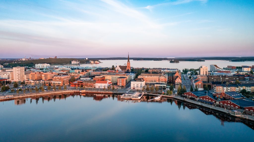 Flygfoto över centrala Luleå.
